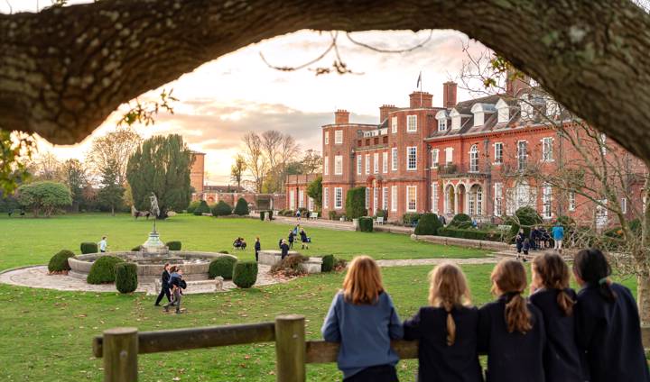 W Sunset Grounds 24 5